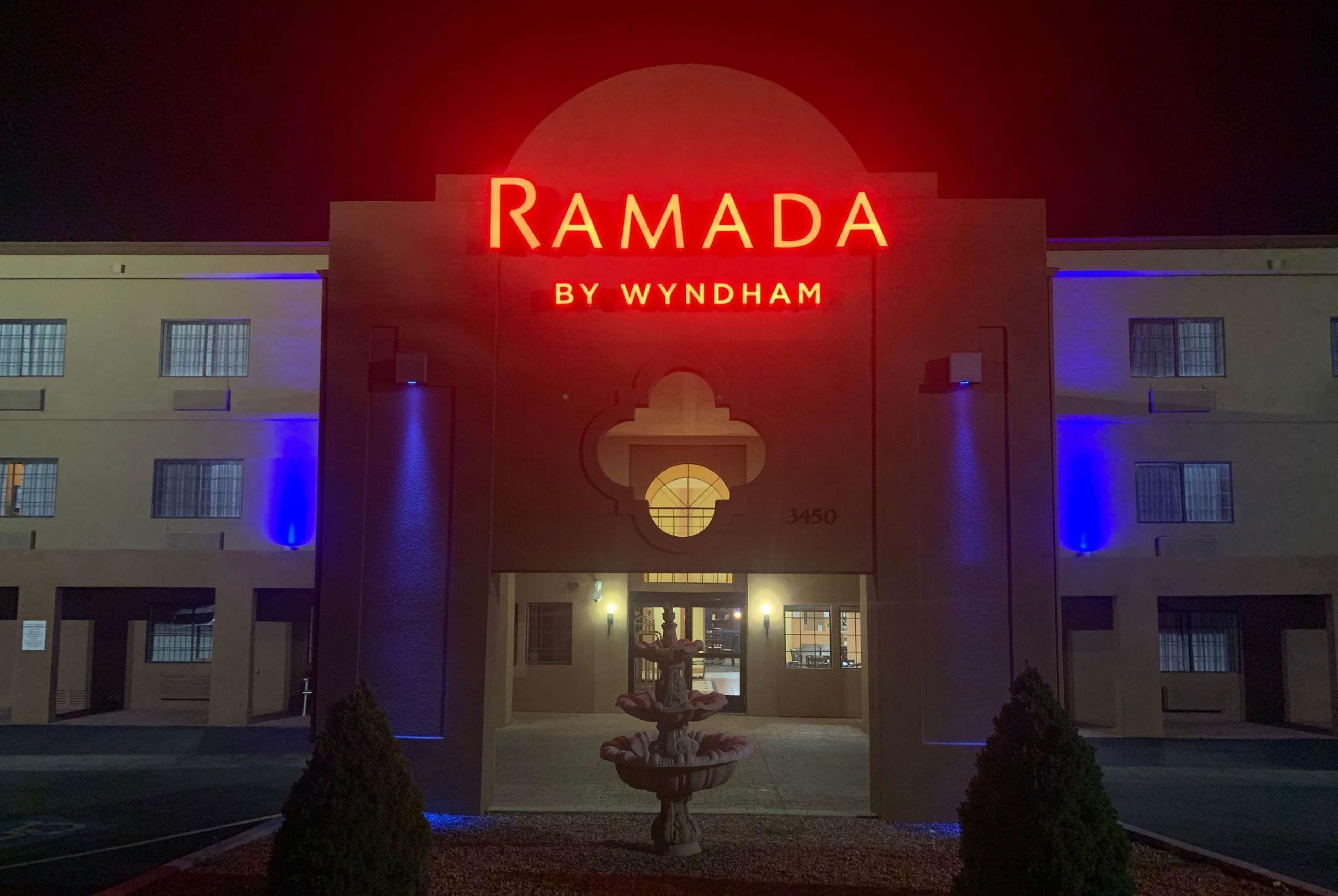 Hotel Ramada By Wyndham Santa Fe Zewnętrze zdjęcie